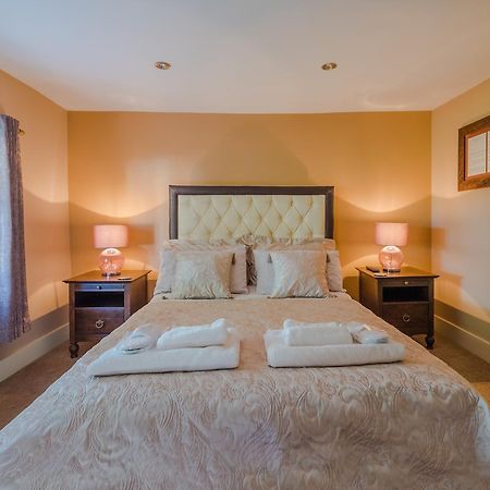 ディドコット The Red Lion Pub & Kitchen Bed & Breakfast エクステリア 写真