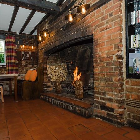 ディドコット The Red Lion Pub & Kitchen Bed & Breakfast エクステリア 写真