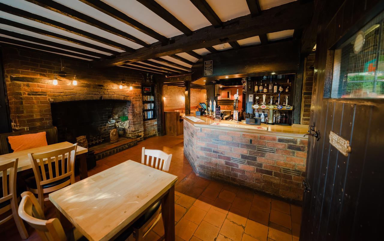ディドコット The Red Lion Pub & Kitchen Bed & Breakfast エクステリア 写真